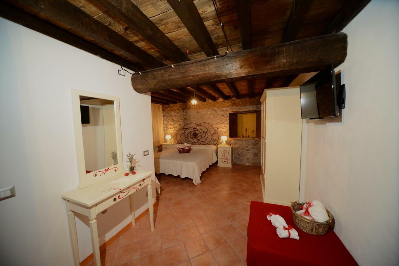 Corte Davini Agriturismo Monzambano Exterior foto